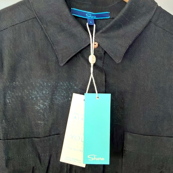 NWT, Shore brand, Layla Short Sleeve Button down, size Small. - Picture 3 of 5
